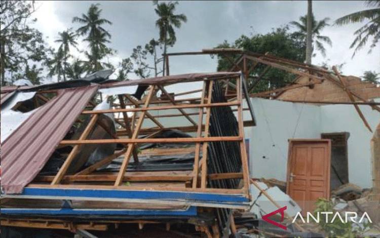 118 Rumah Warga Rusak Diterjang Puting Beliung