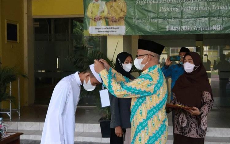 Puluhan Santri Darul Ilmi Banjar Baru Akan Mengabdi di 10 Desa Wilayah Kobar