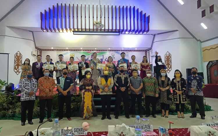 Bupati Gunung Mas Hadiri Malam Puncak Ajang Kreativitas Remaja 2022