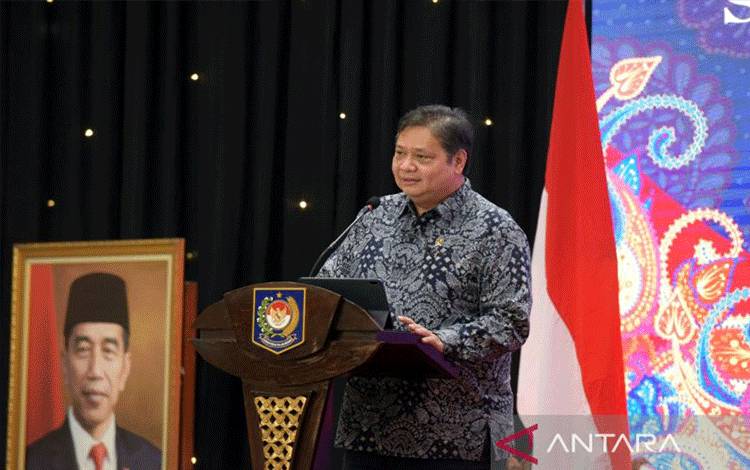 Airlangga: Ekonomi Kembali ke Jalur Positif Lewat Kebijakan Gas Rem