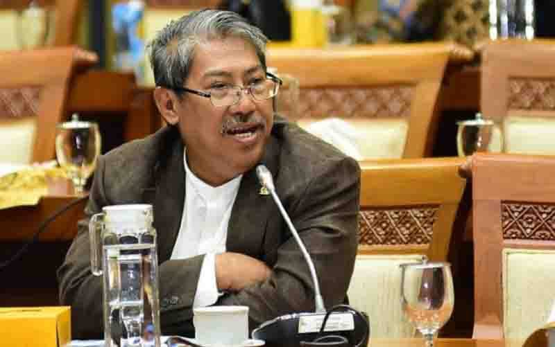 Pemerintah Didesak Beri Sanksi Industri Tak Berhak Pakai Solar Subsidi