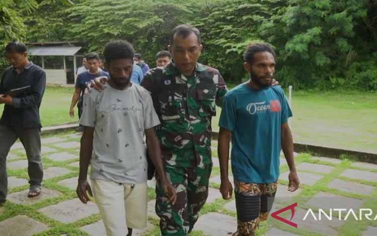 2 Anggota OPM Menyerahkan Diri