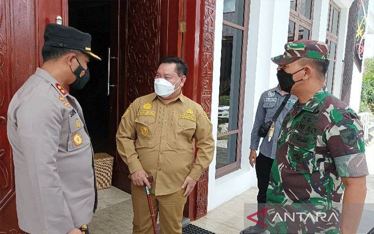 Usaha Kuliner di Kotim Diimbau tak Layani Makan di Tempat