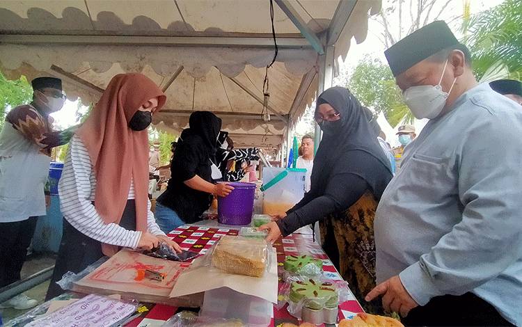 Pedagang dan Pembeli di Pasar Ramadan Diminta Taati Protokol Kesehatan Covid-19?