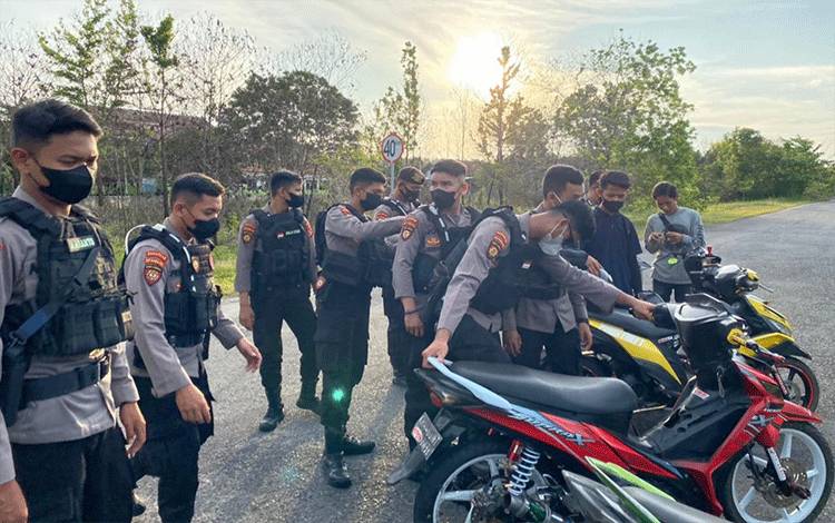 Polisi Gagalkan Aksi Balap Liar di Kasongan