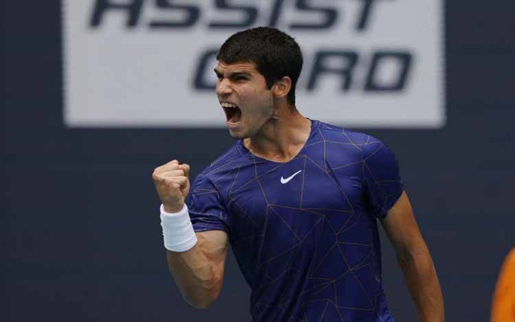Alcaraz Kalahkan Ruud untuk Jadi Juara Putra Termuda Miami Open
