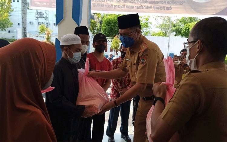 Dislutkan Kalteng Berbagi Paket Sembako