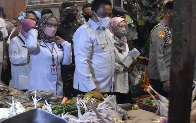 Wagub Kalteng Minta TPID Kabupaten/Kota terus Pantau Kecukupan Stok Barang