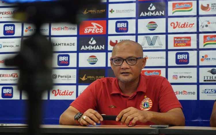 Persija Tak Perpanjang Kontrak 12 Ofisial Termasuk Bepe dan Sudirman