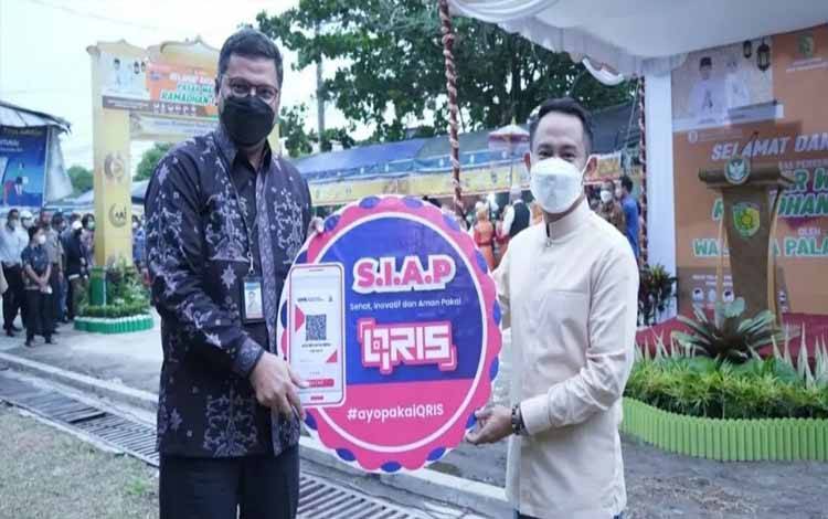 Pemko Palangka Raya Gunakan QRIS di Pasar Ramadan