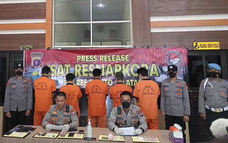 Polres Barito Selatan Tangkap 6 Pengedar Sabu