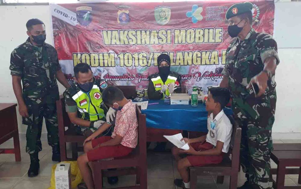 TNI Percepat Vaksinasi Covid-19 Selama Ramadan