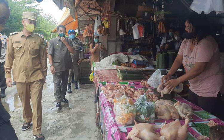 Bupati Ungkap Kondisi Ketersediaan Bahan Pangan di Gunung Mas Saat Ramadan