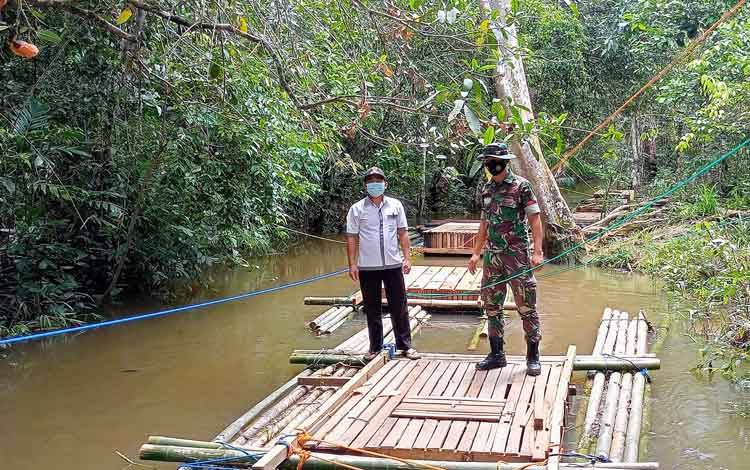 Pemdes Tewah Pupuh Bantu 7.500 Bibit dan Pakan untuk Budi Daya Ikan Keramba