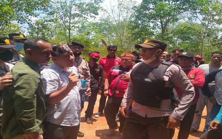 Masyarakat Desa Patai Jangan Mudah Diadu Domba Terkait Persoalan IUPHKm