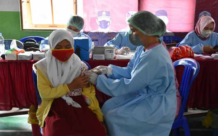 40,18 Juta Warga RI Telah Mendapat Vaksinasi COVID-19 Dosis Ketiga