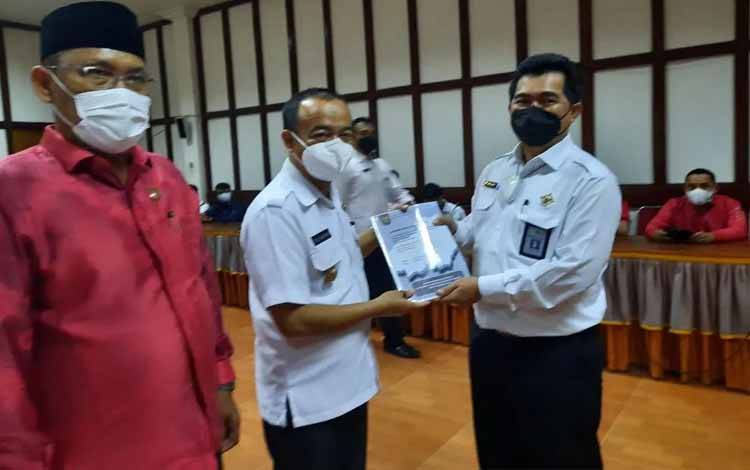 BPK Serahkan Hasil Audit Bantuan Parpol di Seruyan