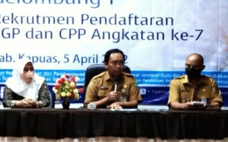 Kepala Disdik Kapuas Dorong PTK Ikuti Coaching Clinic Calon Guru Penggerak