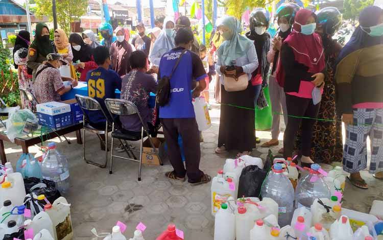 Pembelian Minyak Goreng Murah di MB Hilir Tak Dibatasi