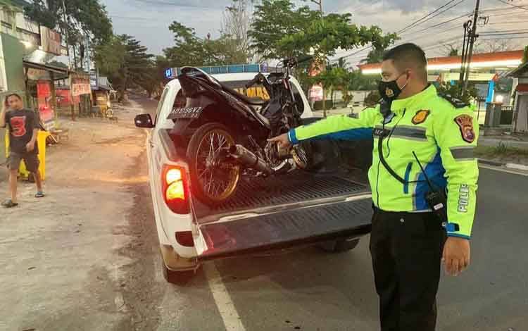 Patroli Subuh, Satlantas Polres Kobar Incar Knalpot Brong dan Balap Liar