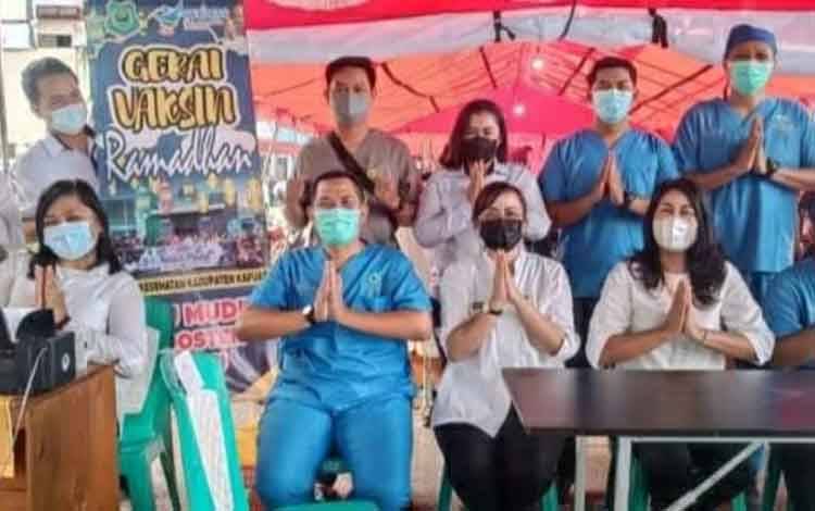 Gerai Vaksin Dibuka di Pasar Ramadan Kapuas