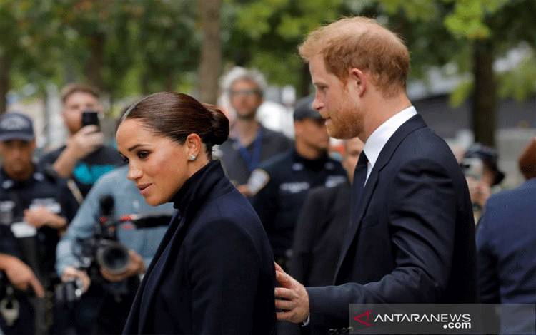Pangeran Harry dan Meghan Markle Kunjungi Ratu Elizabeth