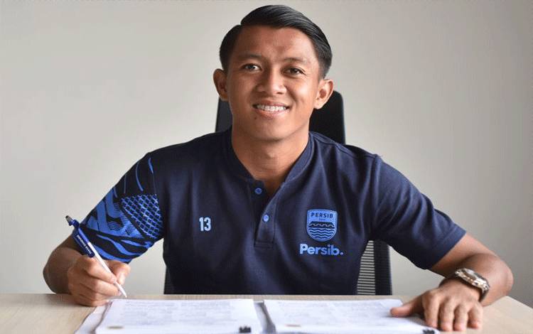 Persib Perpanjang Kontrak Febri dan Beckham