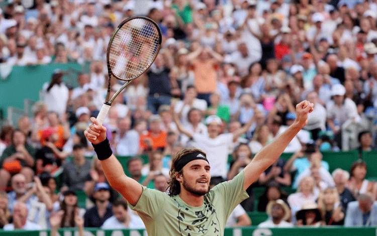 Tsitsipas Kalahkan Zverev untuk Bertemu Fokina di Final Monte Carlo