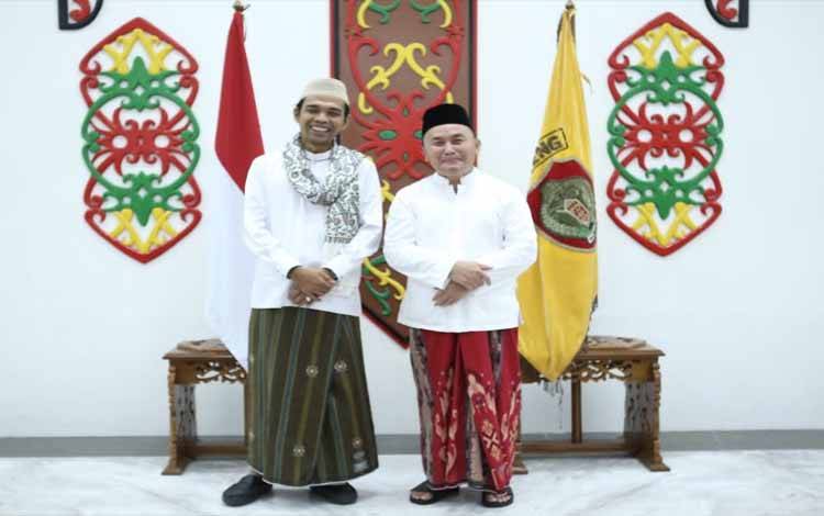 Ustadz Abdul Somad Doakan Gubernur dan Masyarakat Kalteng
