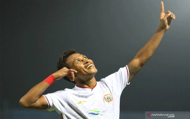 Persija Perpanjang Kontrak Osvaldo Haay
