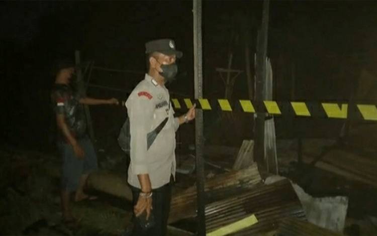 Polisi Selidiki Kebakaran Kios di Dekat Bundaran Pujon