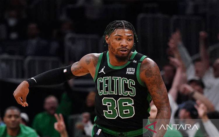 Marcus Smart Sabet Gelar DPOY NBA 2021/22