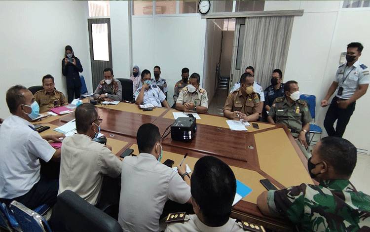 Dishup Pulang Pisau Keluarkan SE Persyaratan Penumpang Pelabuhan Bahaur