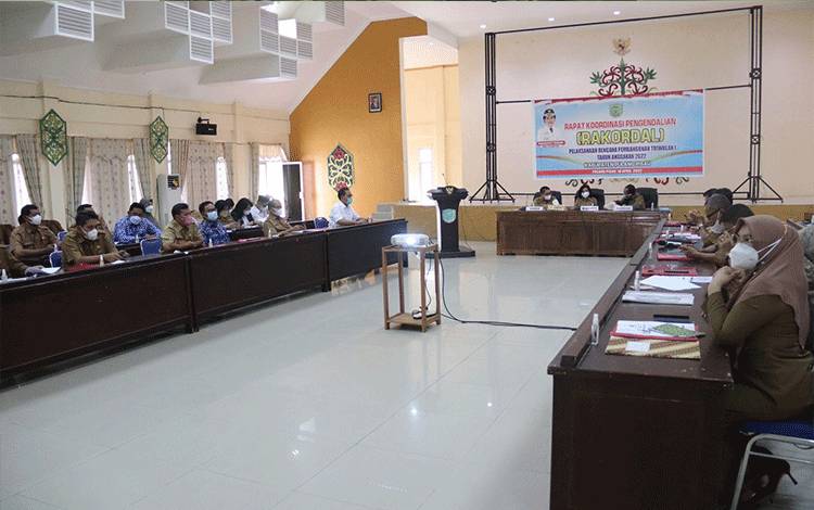 Setelah Lebaran Taty Narang Rombok Pejabat