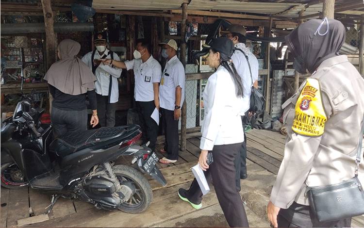 Kios di Atas Trotoar di Sampit Dibongkar Usai Lebaran