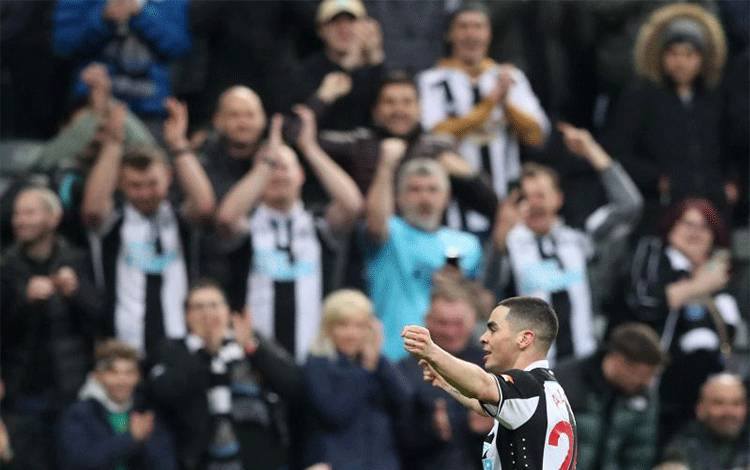 Almiron Amankan Kemenangan Newcastle atas Palace