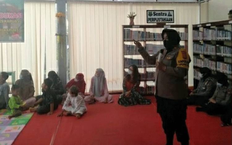 Polwan Sosialisasikan Kamtibmas dan Kenalkan Inovasi Pelayanan Publik Berbasis Gender
