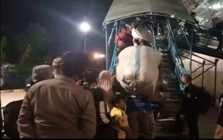Seluruh Aspek Keselamatan Angkutan Penumpang Kapal Laut Harus Diperhatikan
