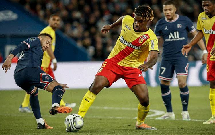 Suporter Enggan Rayakan Trofi Liga Prancis, Direktur PSG Akui Salah