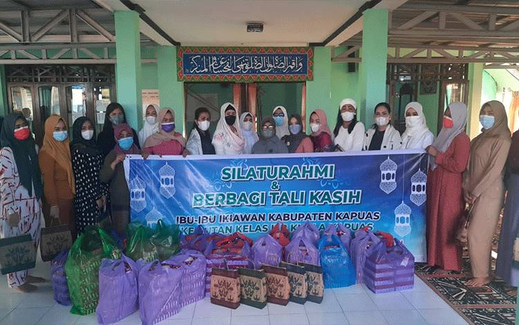 Ikiawan DPRD Kapuas Berbagi Dengan Warga Binaan Pemasyarakatan
