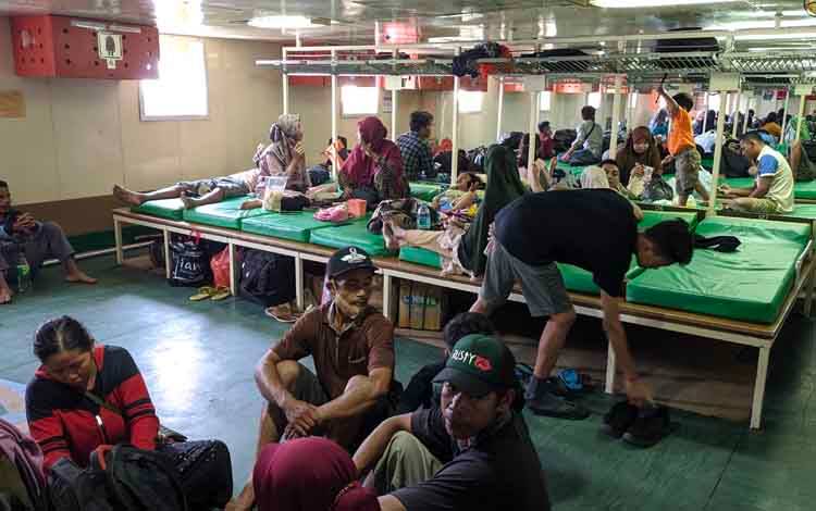 Sejumlah Pemudik KM Lawit Tak Dapat Tempat Tidur, Meski Jumlah Penumpang Sesuai Kapasitas Kapal