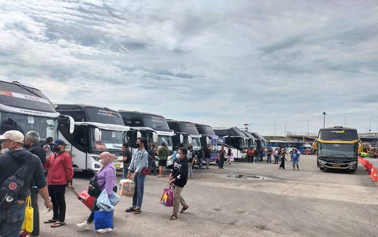 Kemenhub Lepas 111 Bus Mudik Gratis di Terminal Pulogebang