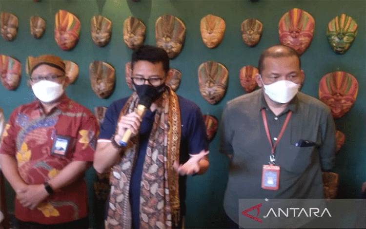 Sandiaga Uno Dorong ASN Belanjakan THR untuk Produk Kreatif Daerah