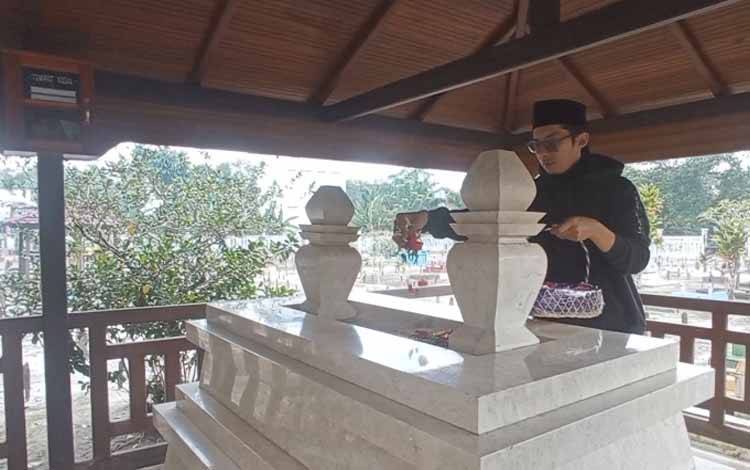 Ustaz Handy Bonny, Pendakwah Tampan yang Sampaikan Tausiyah Kegiatan Safari Ramadan H. Abdul Rasyid AS