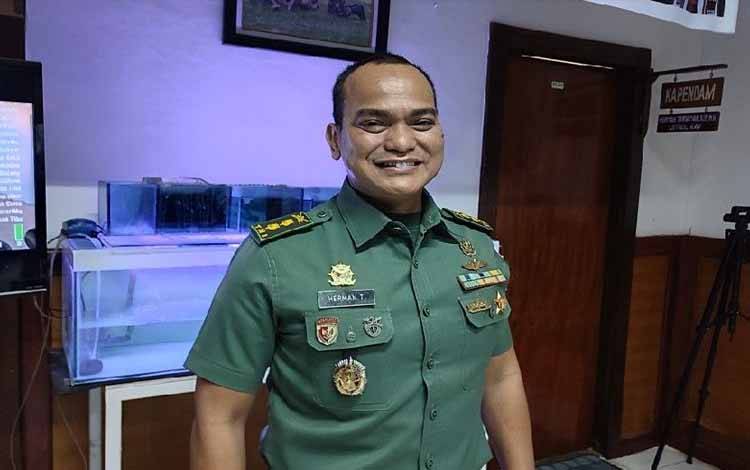TNI - Polri Tangkap Penembak Anggota Koramil Yalimo dan Istri
