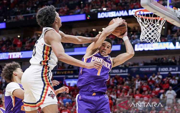 Phoenix Suns Didenda Rp 363 Miliar Terkait Status Cedera Devin Booker