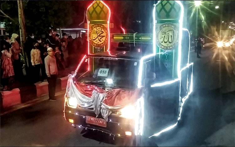 Pawai Takbiran Keliling di Sampit Diikuti 78 Rombongan Peserta