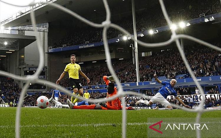 Gol Tunggal Richarlison Jaga Asa Everton Bertahan di Liga Premier