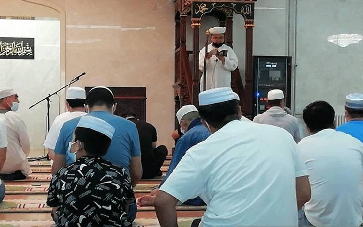 Muslim China Berlebaran Selasa Besok