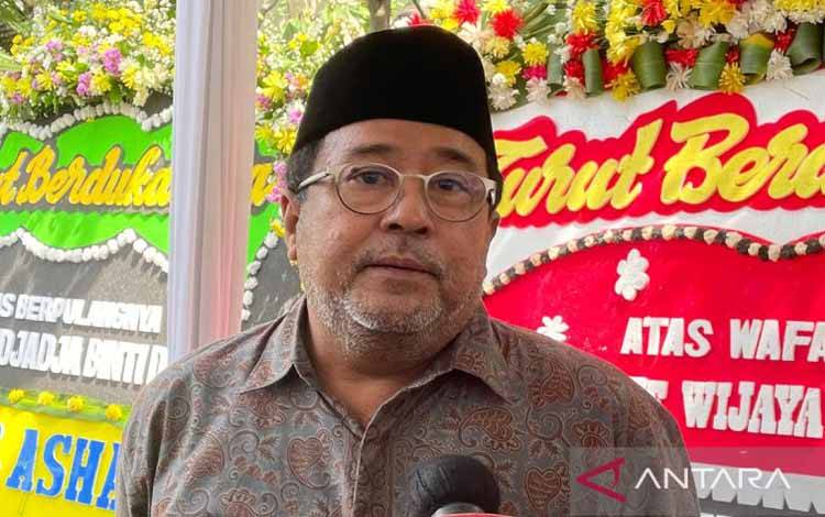Rano Karno Akui Kaget Mieke Widjaja Sempat Dirawat karena Alami Kanker